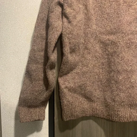 24. Lands End Brown Crewneck Sweater Size Large - Picture 3 of 10